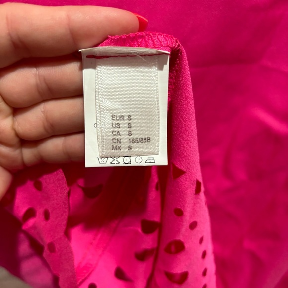 SHEIN Women’s Pink Flowy Floral Cut Out Tee T Shirt Dress - size S - Picture 5 of 6